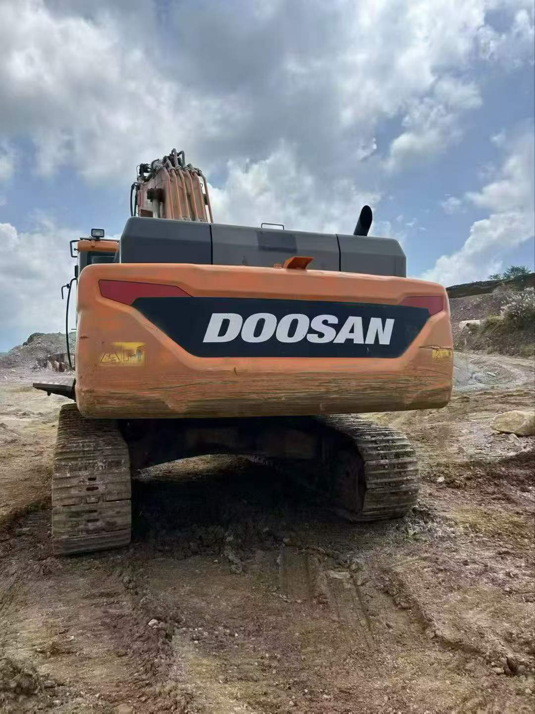 Buy Doosan DH420LC-7 Used Excavator / 3 Buy Doosan DH420LC-7 Used Excavator / 3