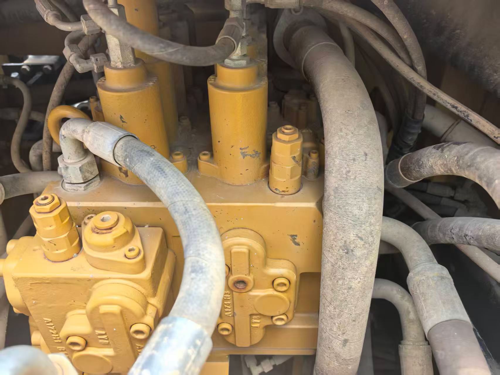 Buy Sany SY205C Used Excavator / 2