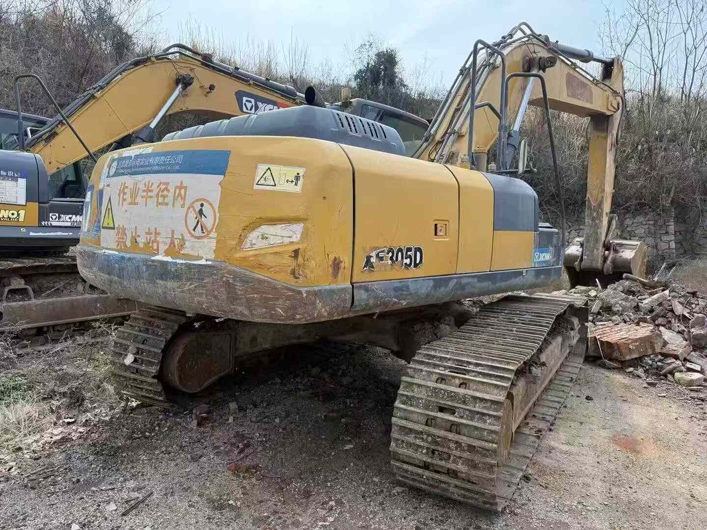Buy XCMG XE270DK Used Excavator / 2 Buy XCMG XE270DK Used Excavator / 2