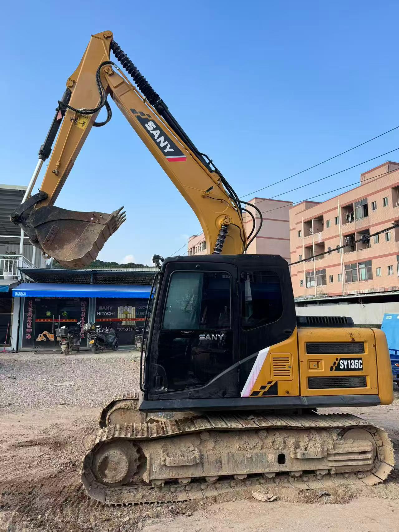 Buy Sany SY135 Used Excavator / 2 Buy Sany SY135 Used Excavator / 2