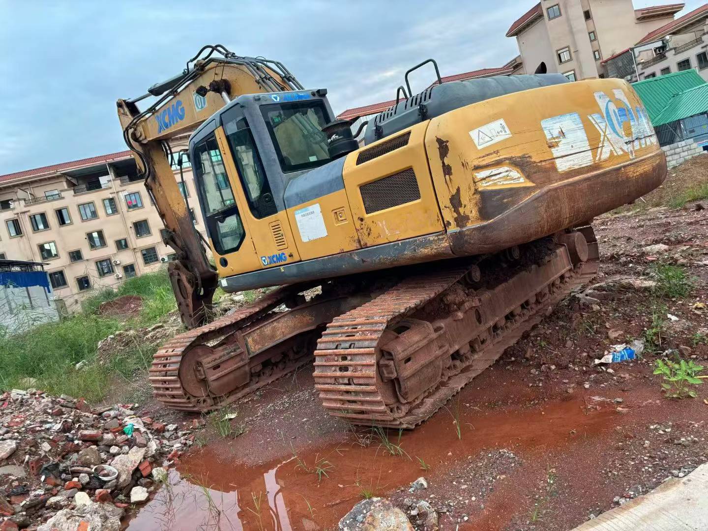 Comprar XCMG XE270DK Usado Excavadora