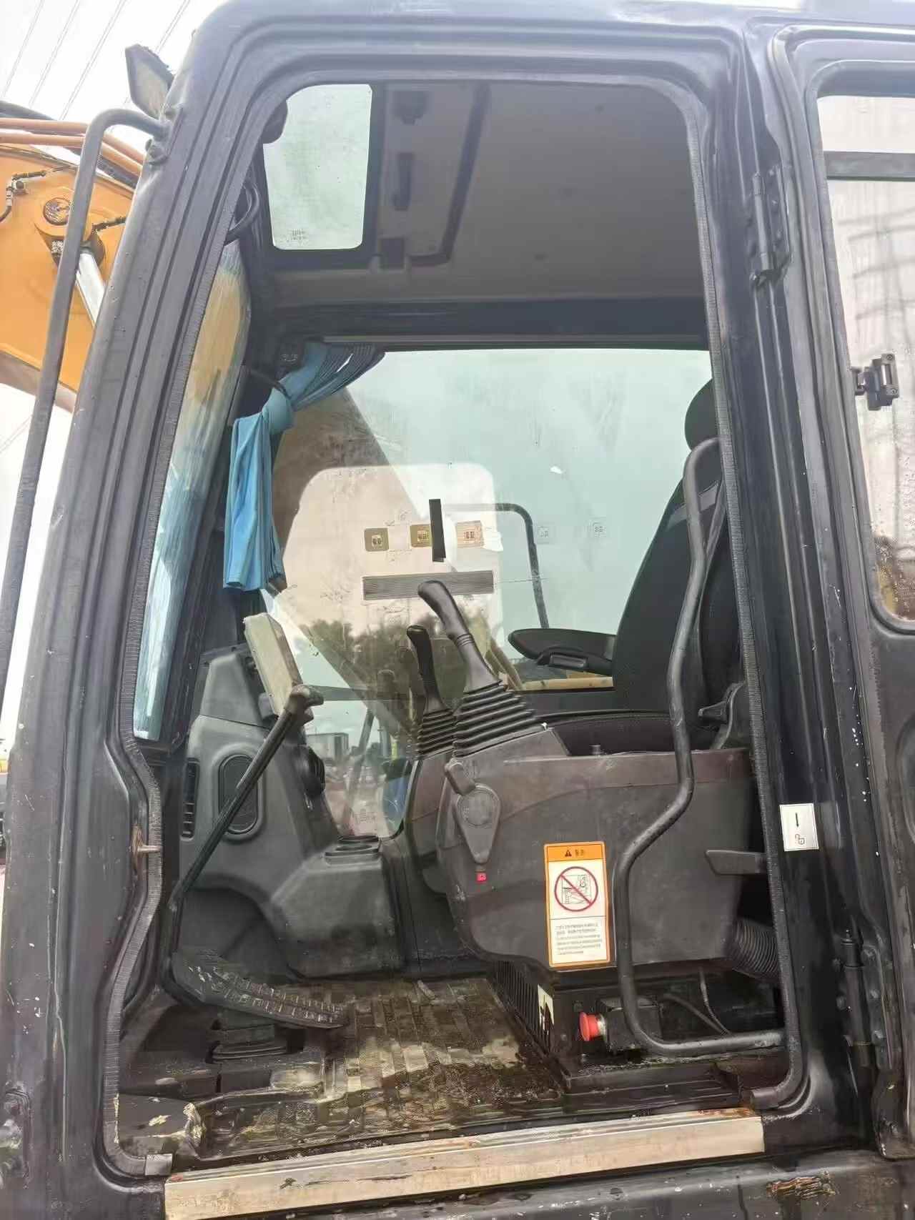 Buy Sany SY125C Used Excavator / 5 Buy Sany SY125C Used Excavator / 5