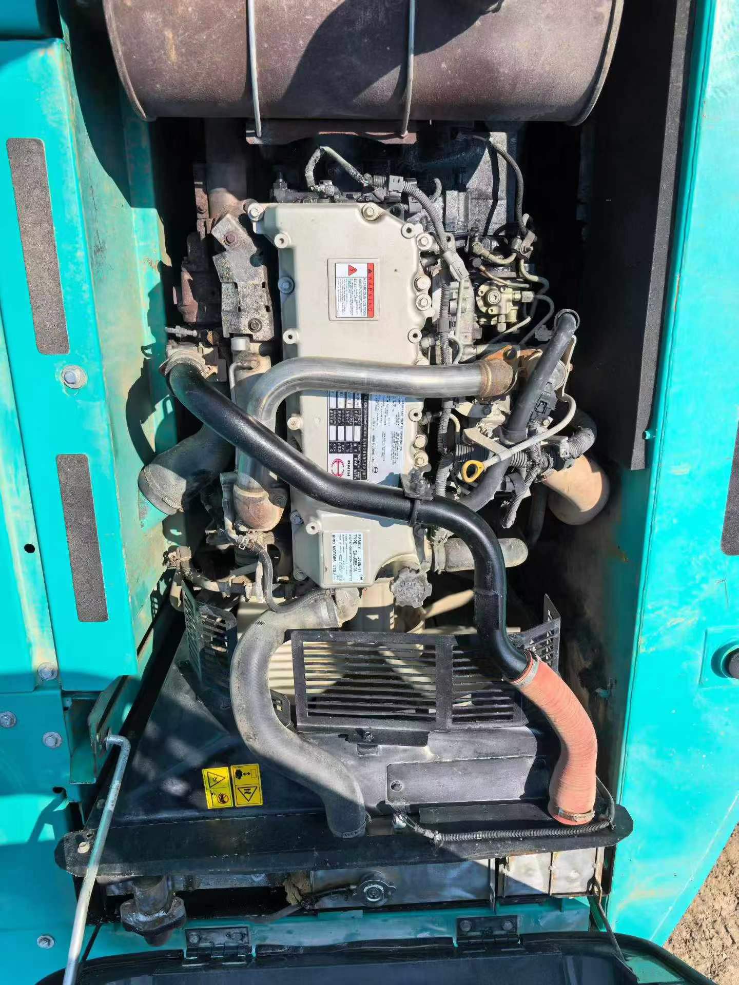 شراء حفارة Kobelco SK200 مستعملة / 8