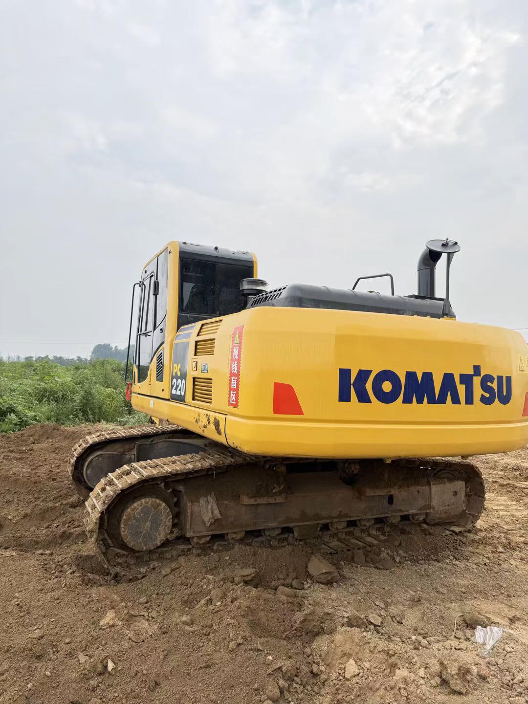 Buy Komatsu PC220 Used Excavator / 6 Buy Komatsu PC220 Used Excavator / 6