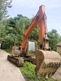 Compre Excavadora Hitachi EX120 Usada / 4 Compre Excavadora Hitachi EX120 Usada / 4