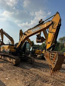 Buy Sany SY255H Used Excavator / 4 Buy Sany SY255H Used Excavator / 4