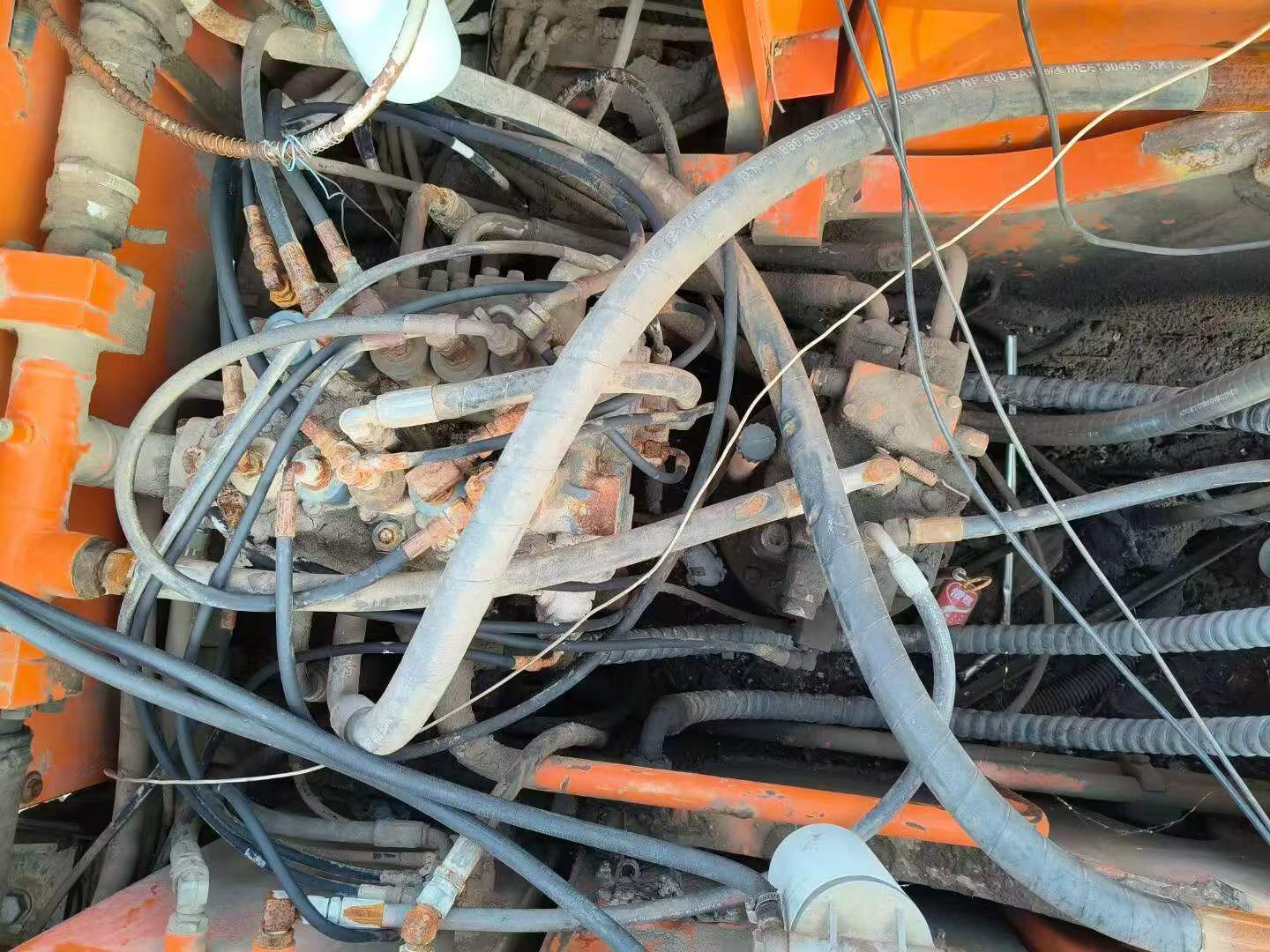 Buy Doosan DH220-7 Used Excavator / 3