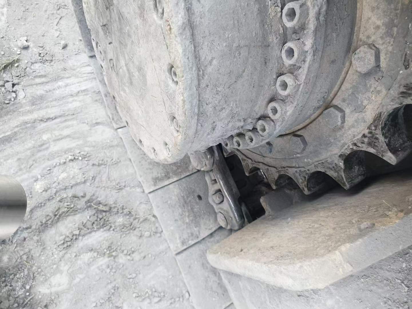شراء حفارة Caterpillar 330B مستعملة / 6