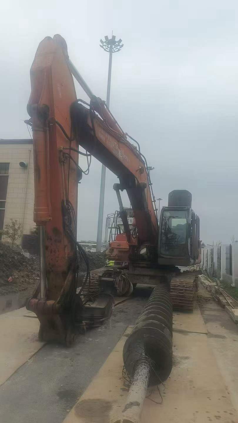 Buy Hitachi EX330 Used Excavator / 4