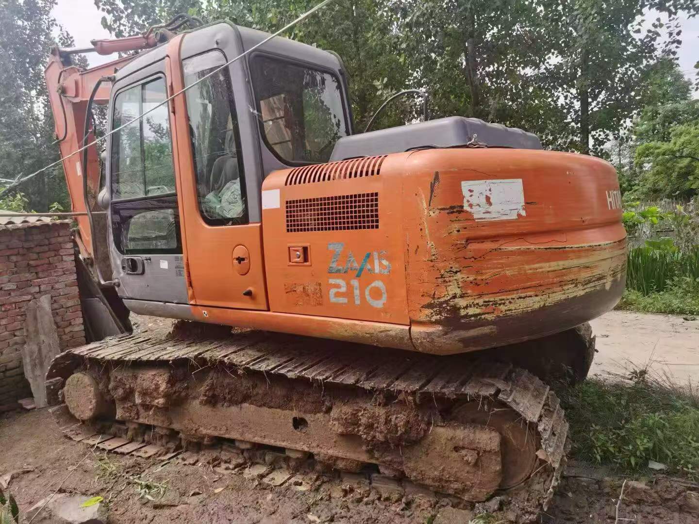 Compre Excavadora Hitachi EX120 Usada / 2 Compre Excavadora Hitachi EX120 Usada / 2