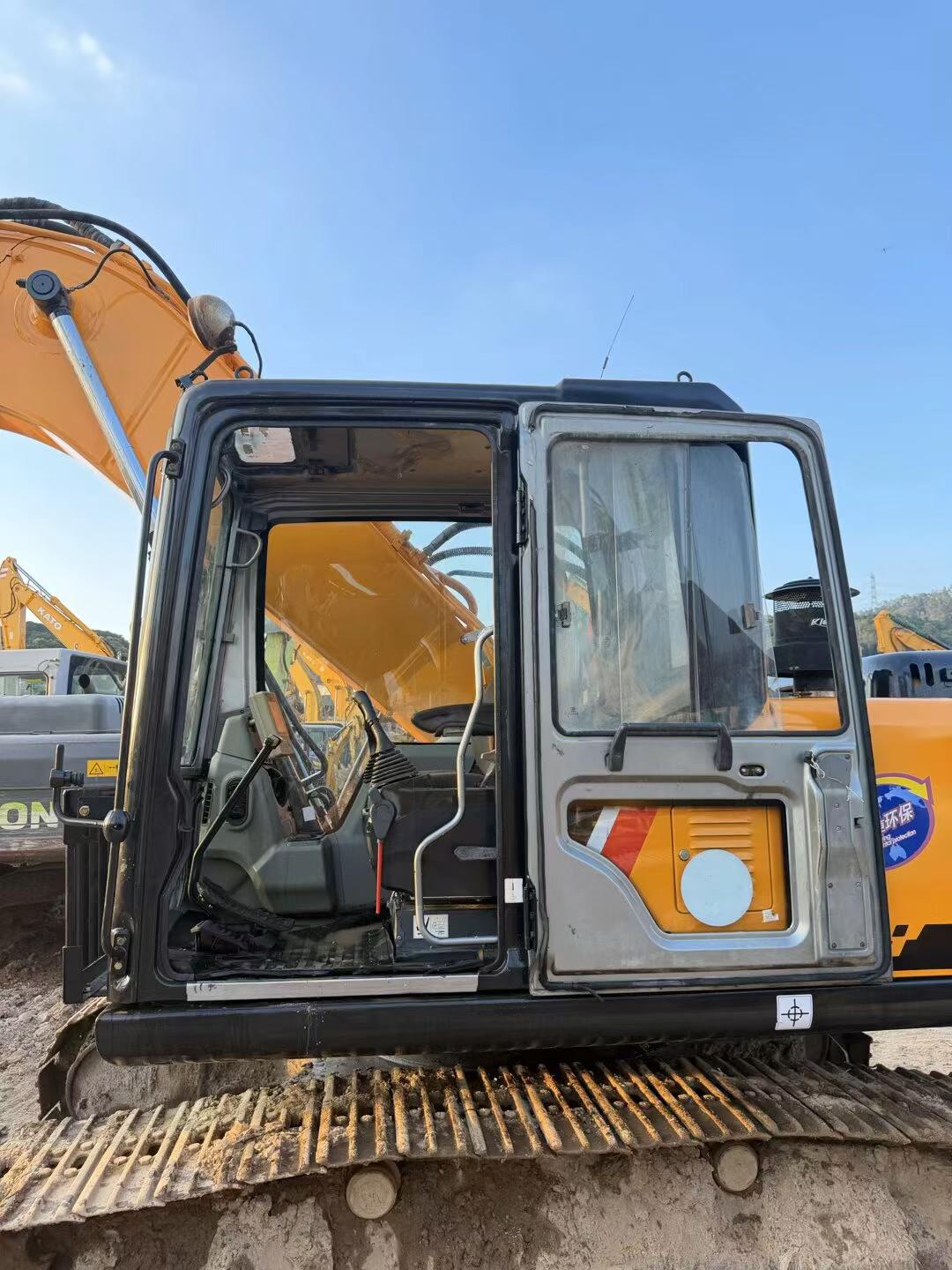 Buy Sany SY205C-8 Used Excavator / 3