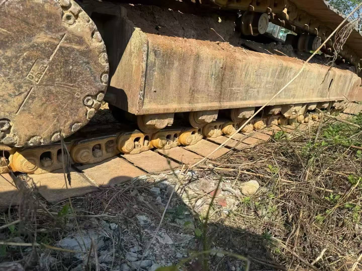 Buy Komatsu PC220-8 Used Excavator / 4 Buy Komatsu PC220-8 Used Excavator / 4