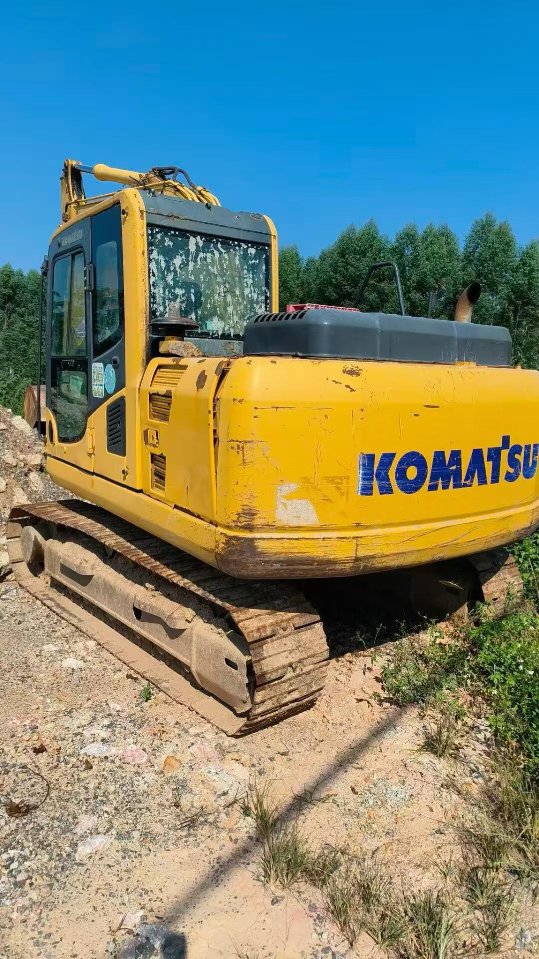 Buy Komatsu PC220-8 Used Excavator / 1