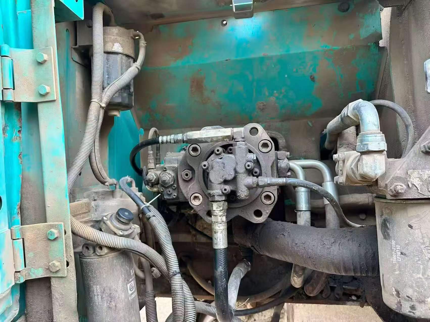 Compre Escavadeira Kobelco SK210 Usada / 4