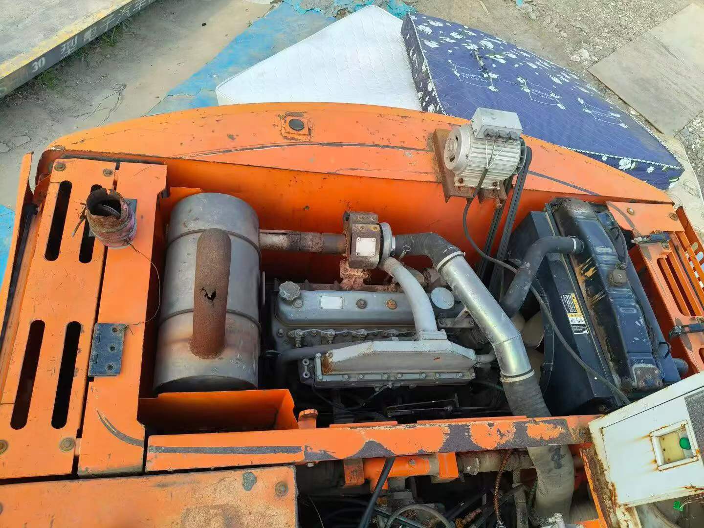 Buy Doosan DH220-7 Used Excavator / 6
