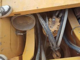 Buy Kato HD820R Used Excavator / 3 Buy Kato HD820R Used Excavator / 3