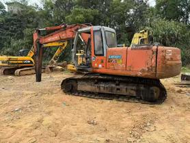 Buy Hitachi EX200 Used Excavator / 3 Buy Hitachi EX200 Used Excavator / 3