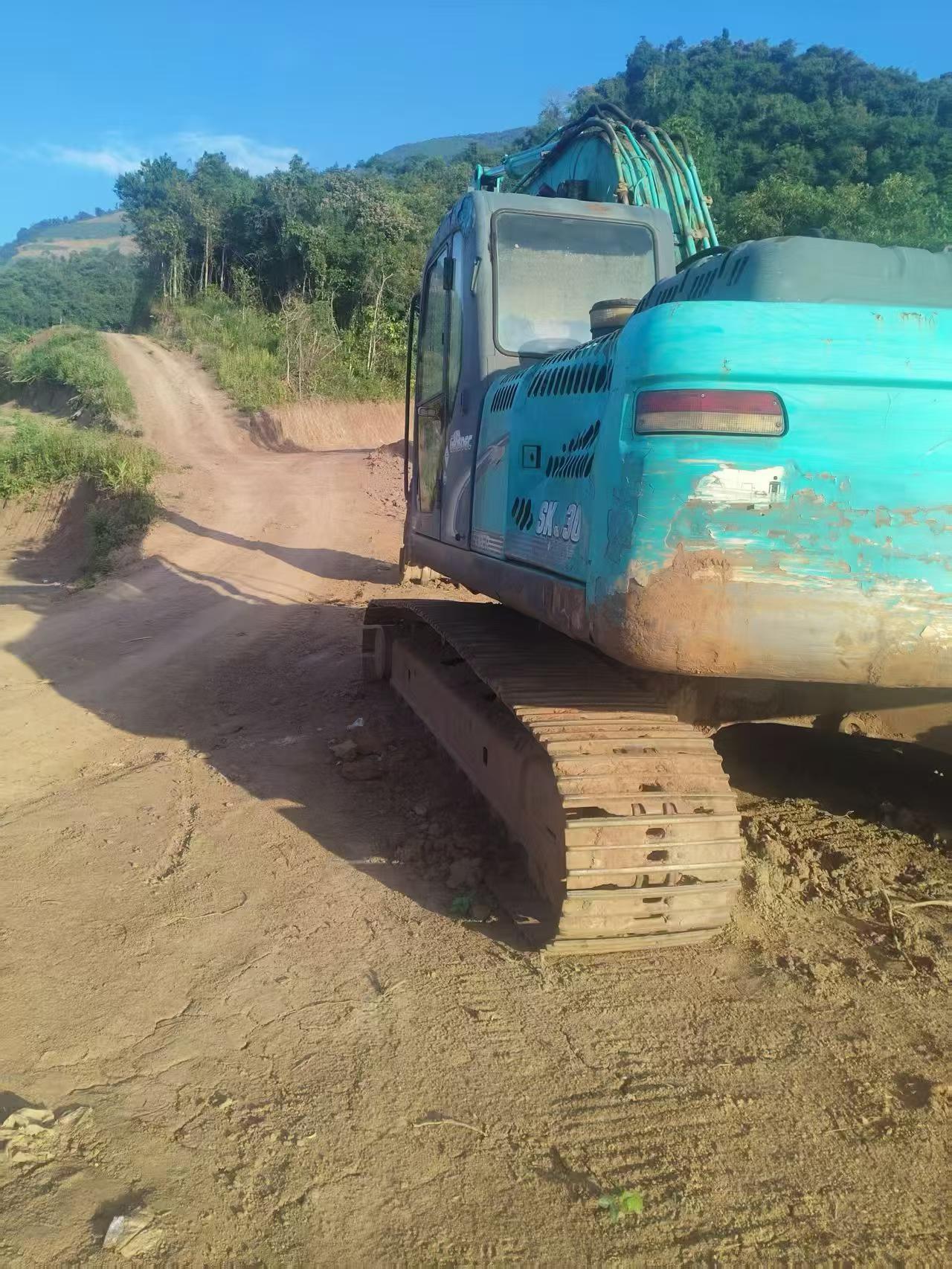 Buy Kobelco SK260 Used Excavator / 8 Buy Kobelco SK260 Used Excavator / 8