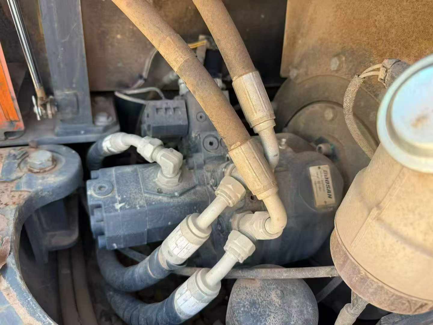Compre Excavadora Doosan DH60 Usada / 6
