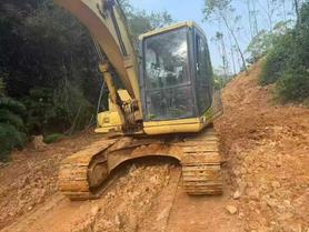 Buy Komatsu PC120-6 Used Excavator / 9 Buy Komatsu PC120-6 Used Excavator / 9