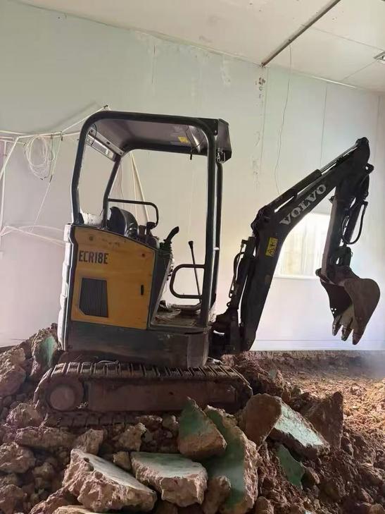 Buy Volvo EC18D Used Excavator / 1