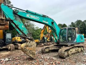 Buy Kobelco SK260LC-8 Used Excavator / 2 Buy Kobelco SK260LC-8 Used Excavator / 2