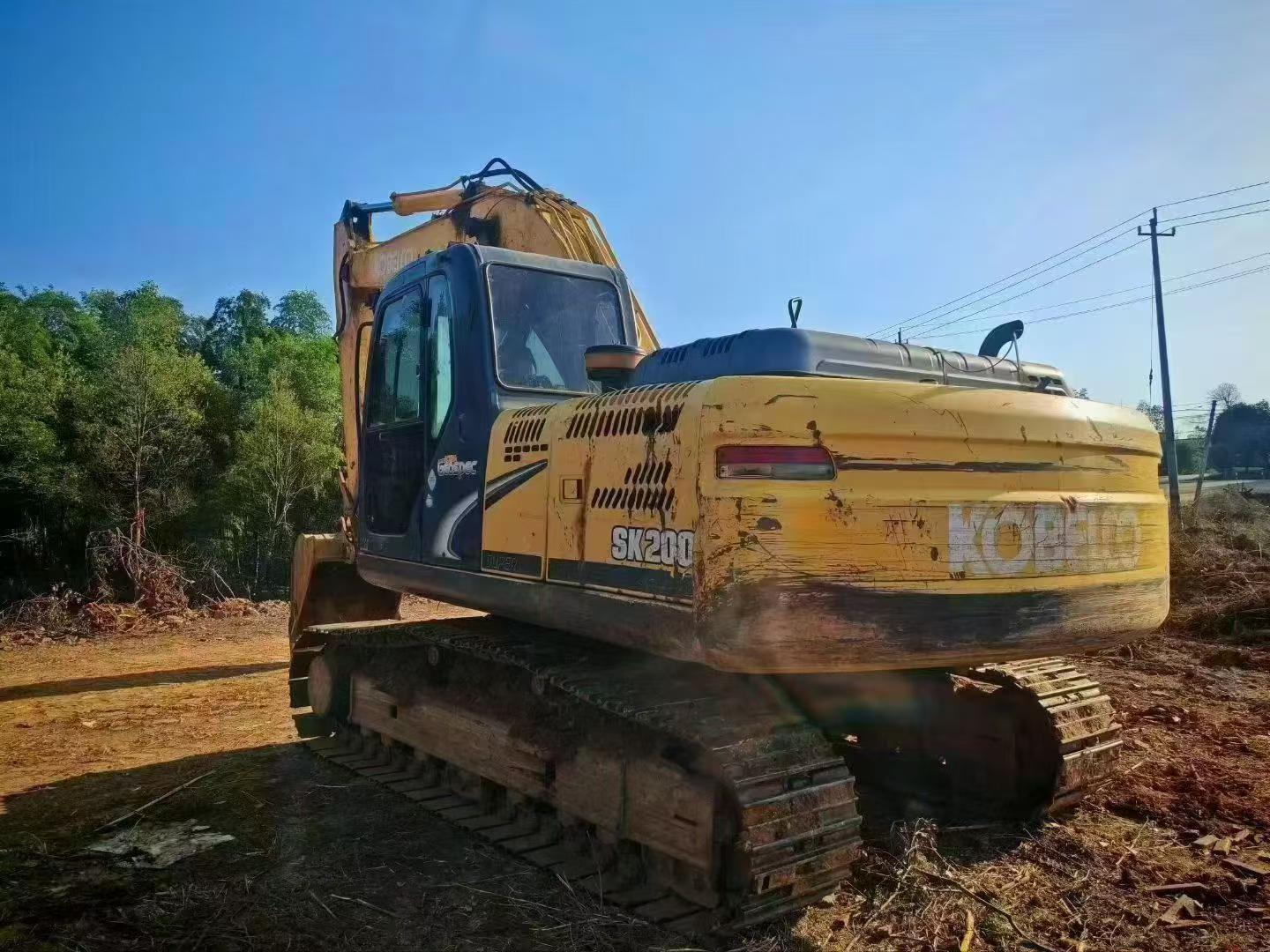 Buy Kobelco SK200 Used Excavator / 2 Buy Kobelco SK200 Used Excavator / 2