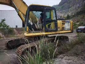 Compre Escavadeira Komatsu PC240-6 Usada / 2 Compre Escavadeira Komatsu PC240-6 Usada / 2