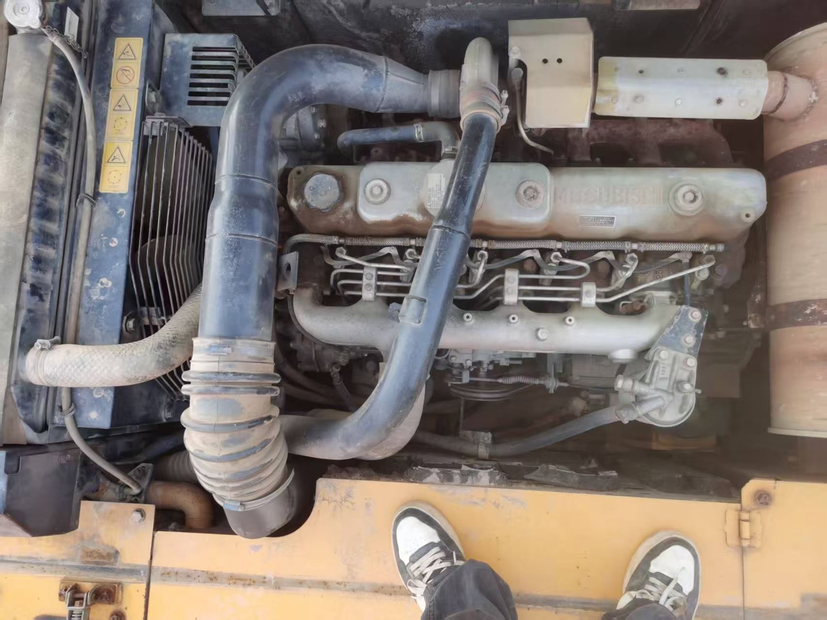 Buy Kato HD820R Used Excavator / 2 Buy Kato HD820R Used Excavator / 2