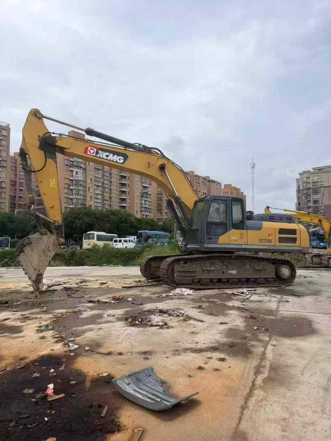 Buy XCMG XE370 Used Excavator / 1