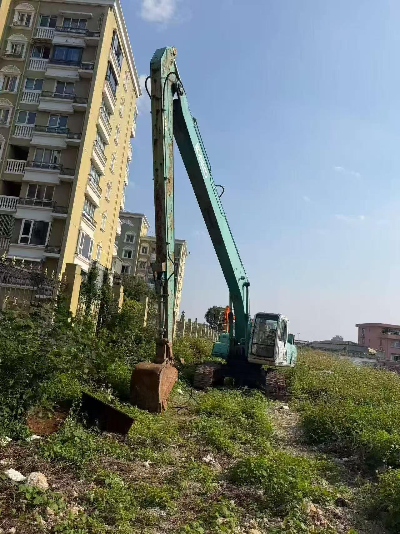 Buy Kobelco SK230-6 Used Excavator / 9 Buy Kobelco SK230-6 Used Excavator / 9