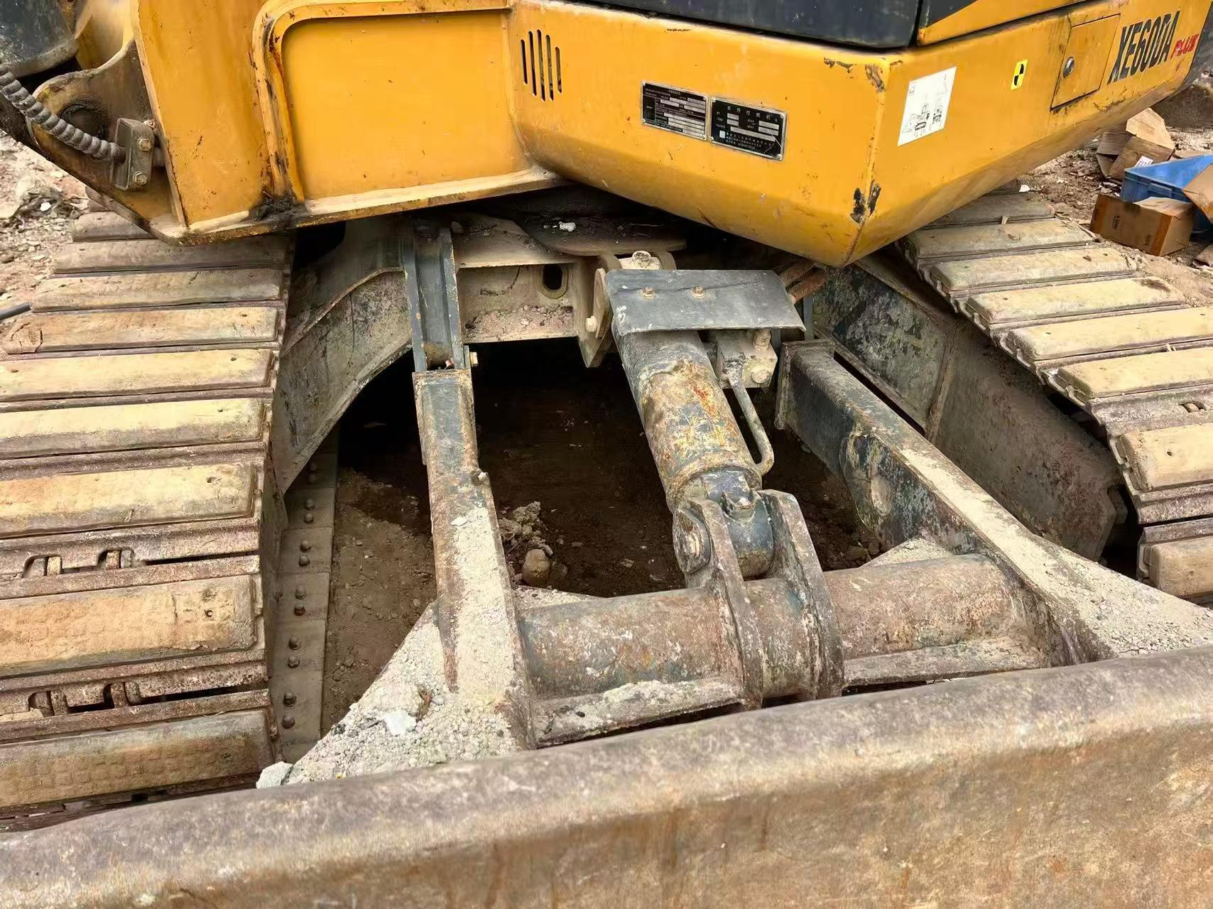 Buy XCMG XE60 Used Excavator / 9 Buy XCMG XE60 Used Excavator / 9