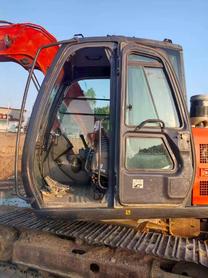 شراء حفارة Hitachi EX70 مستعملة / 2 شراء حفارة Hitachi EX70 مستعملة / 2