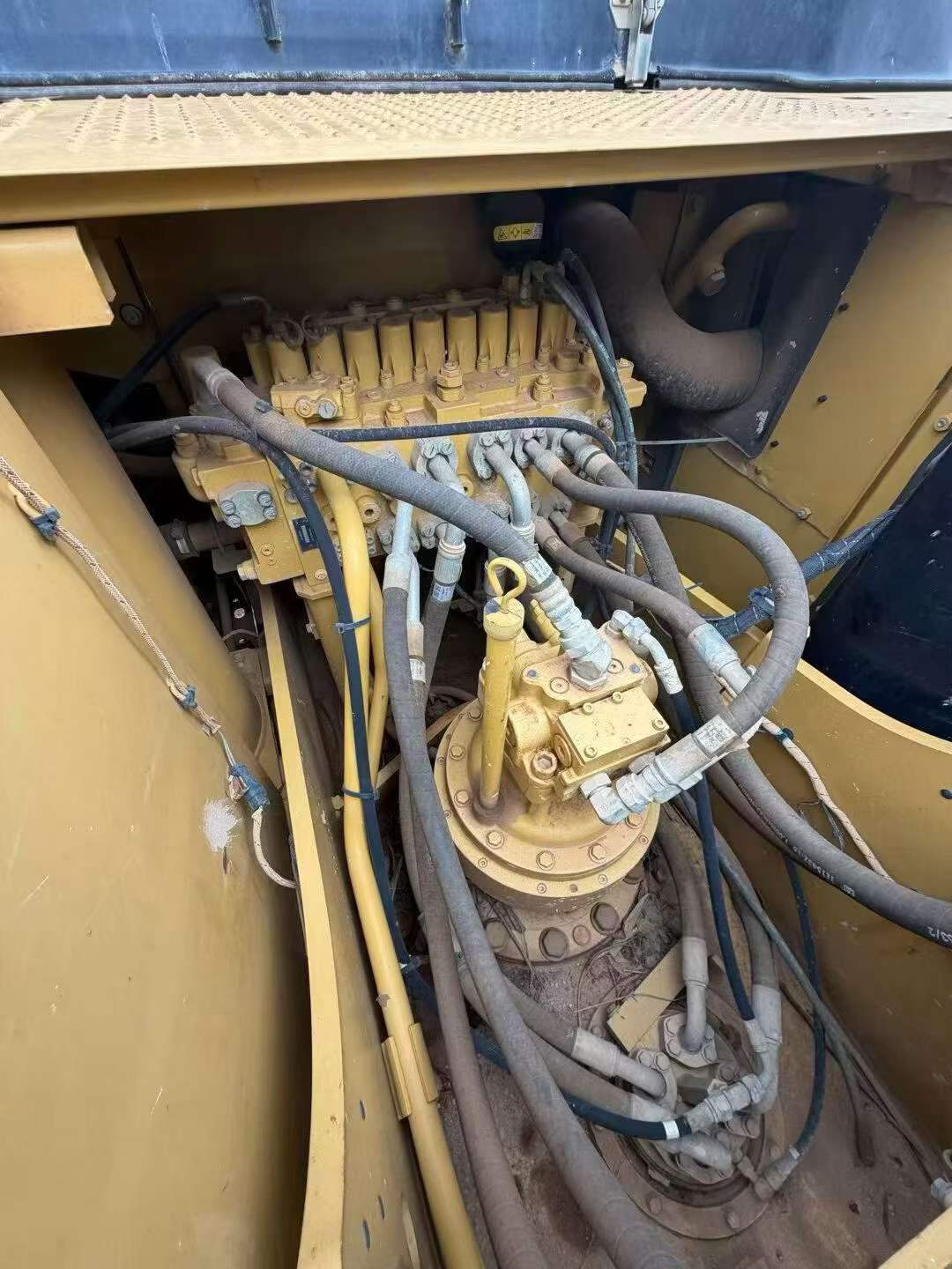 Buy Caterpillar 320A Used Excavator / 4 Buy Caterpillar 320A Used Excavator / 4