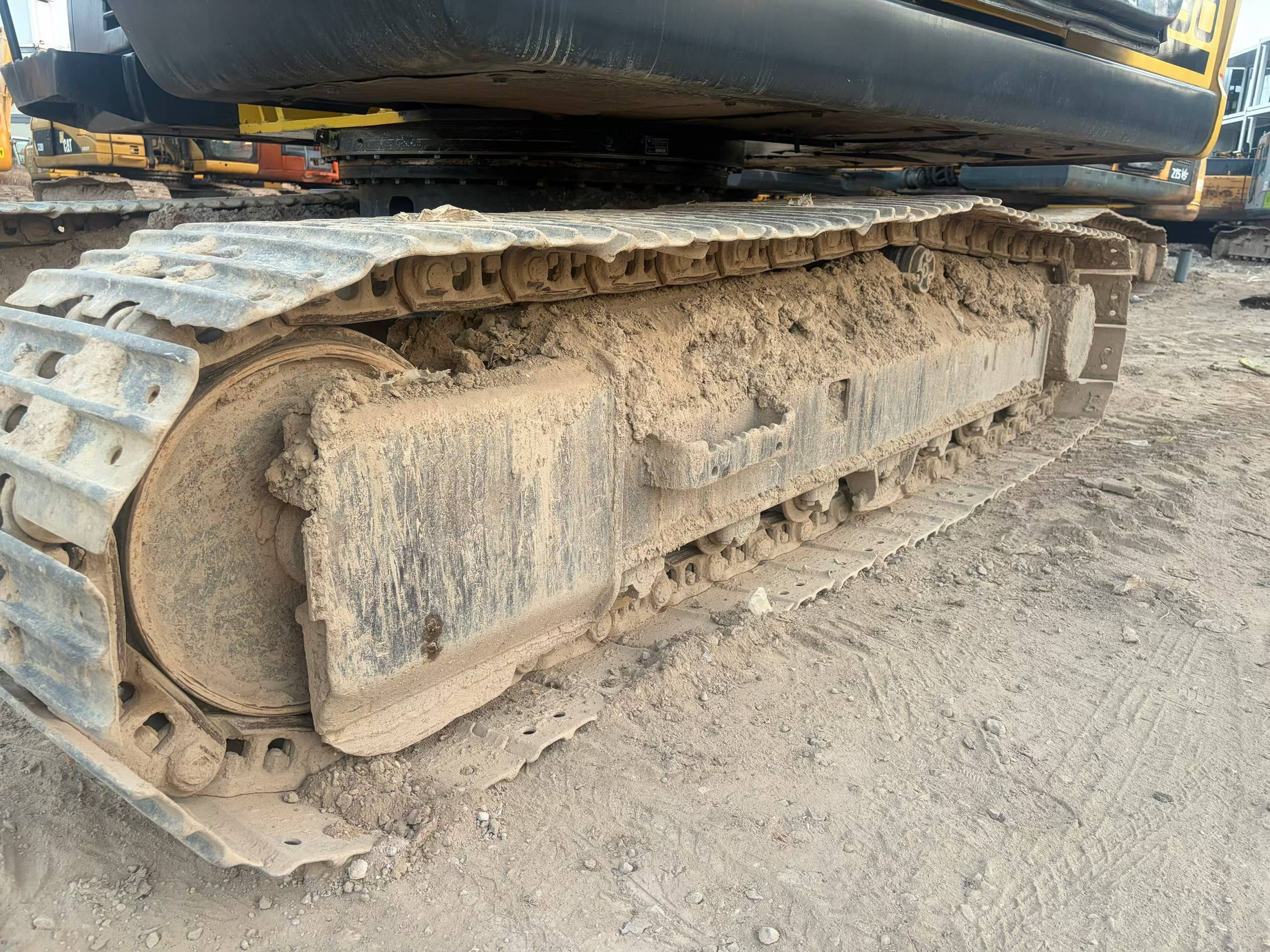Buy Sumitomo SH130-3 Used Excavator / 9 Buy Sumitomo SH130-3 Used Excavator / 9