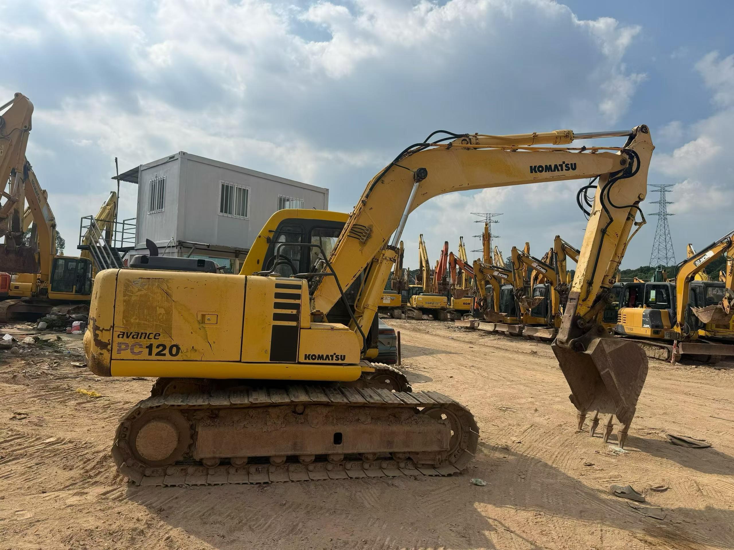 Buy Komatsu PC120-6 Used Excavator / 3 Buy Komatsu PC120-6 Used Excavator / 3