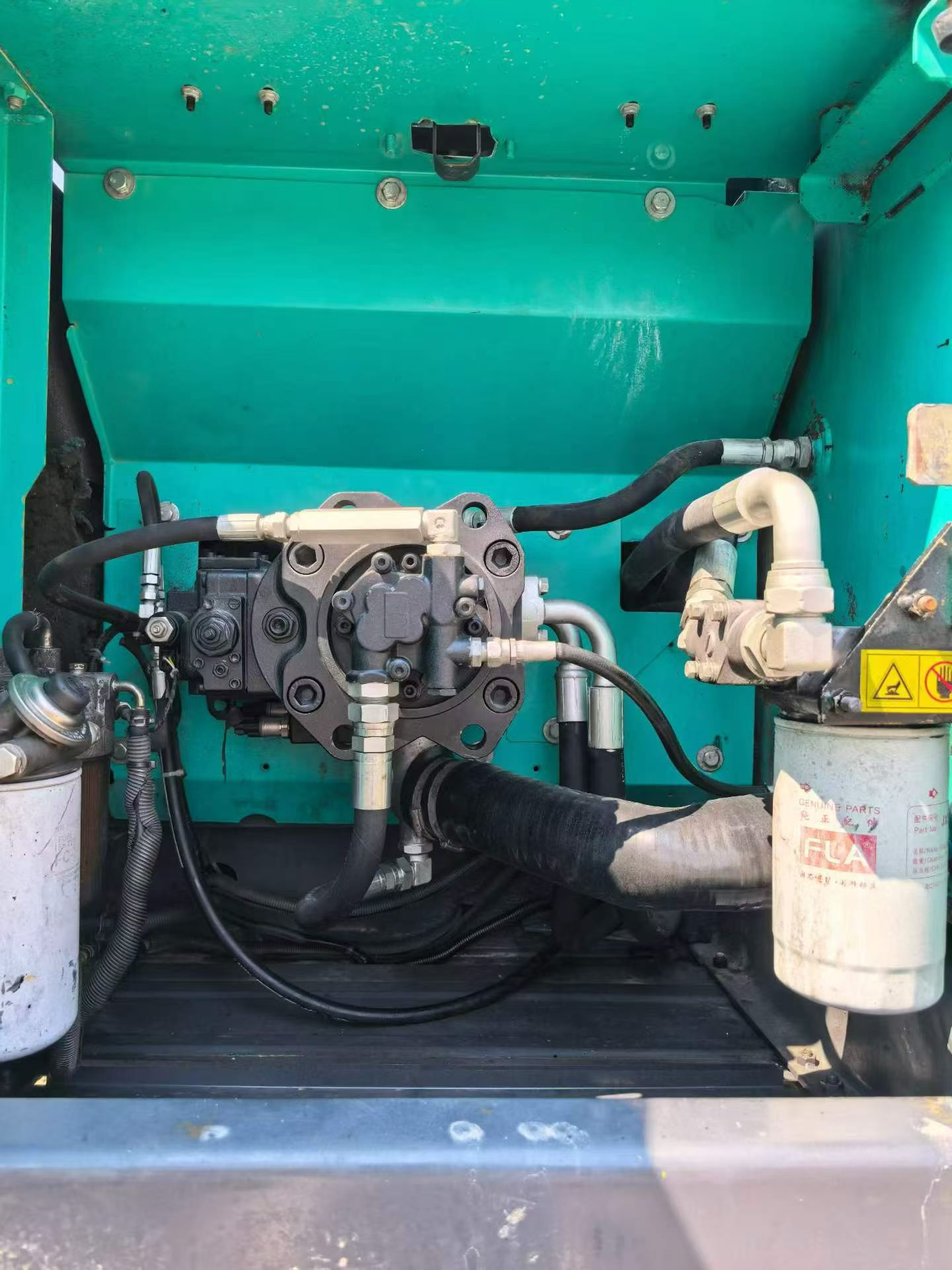 Buy Kobelco SK200 Used Excavator / 7 Buy Kobelco SK200 Used Excavator / 7