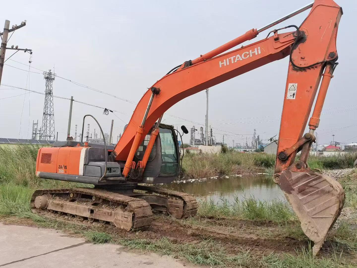 Buy Hitachi EX200 Used Excavator / 1