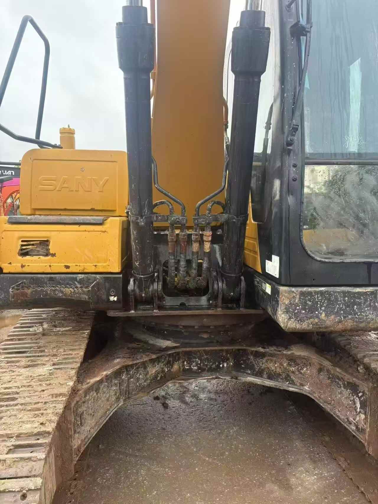 Buy Sany SY125C Used Excavator / 6 Buy Sany SY125C Used Excavator / 6