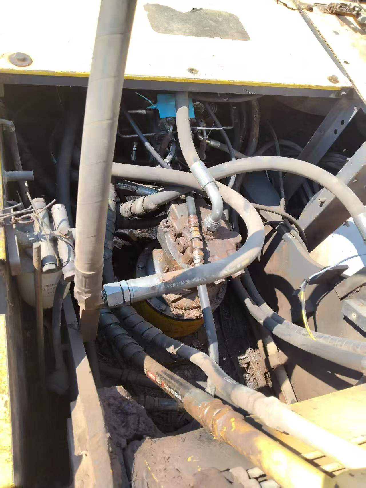 Buy Sumitomo SH200-3 Used Excavator / 3 Buy Sumitomo SH200-3 Used Excavator / 3