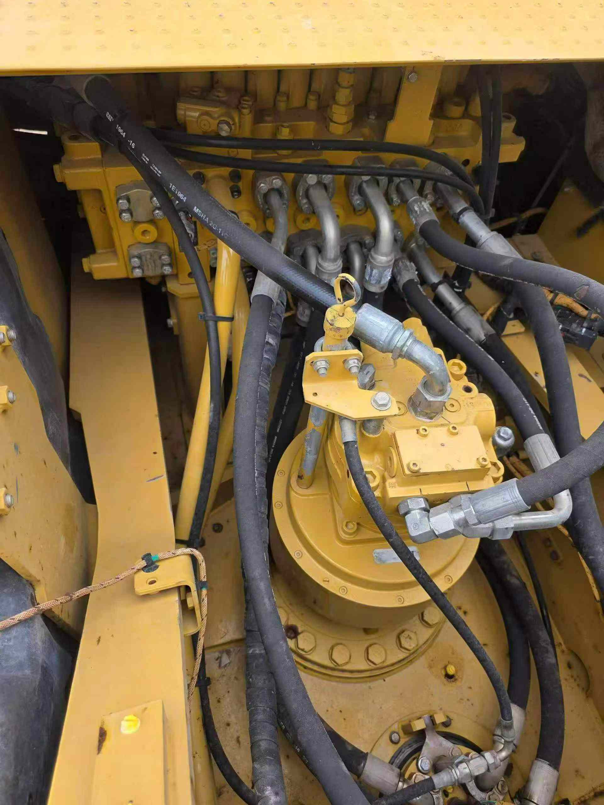 Buy Caterpillar 330B Used Excavator / 5