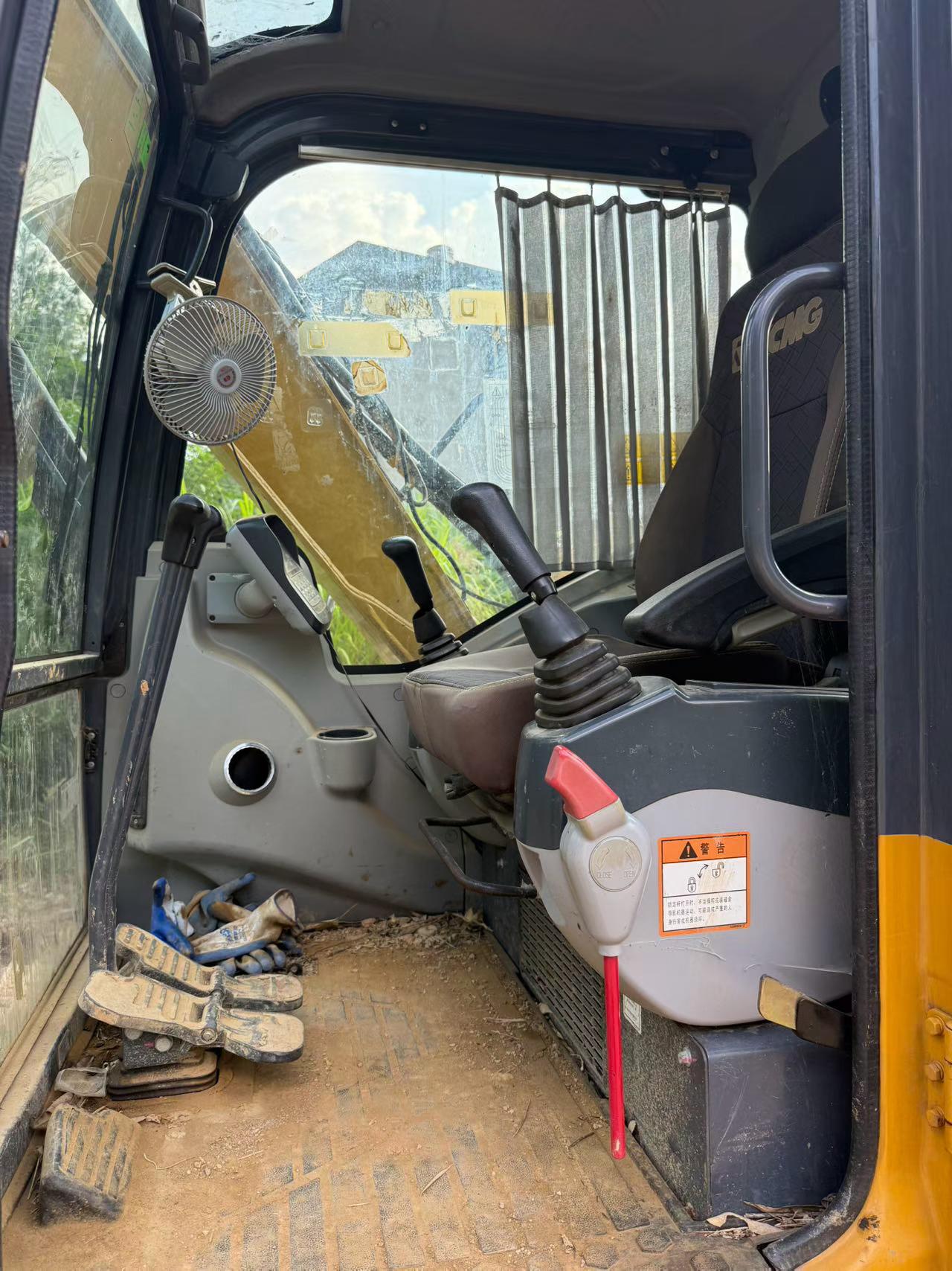 Buy XCMG XE75C Used Excavator / 2 Buy XCMG XE75C Used Excavator / 2