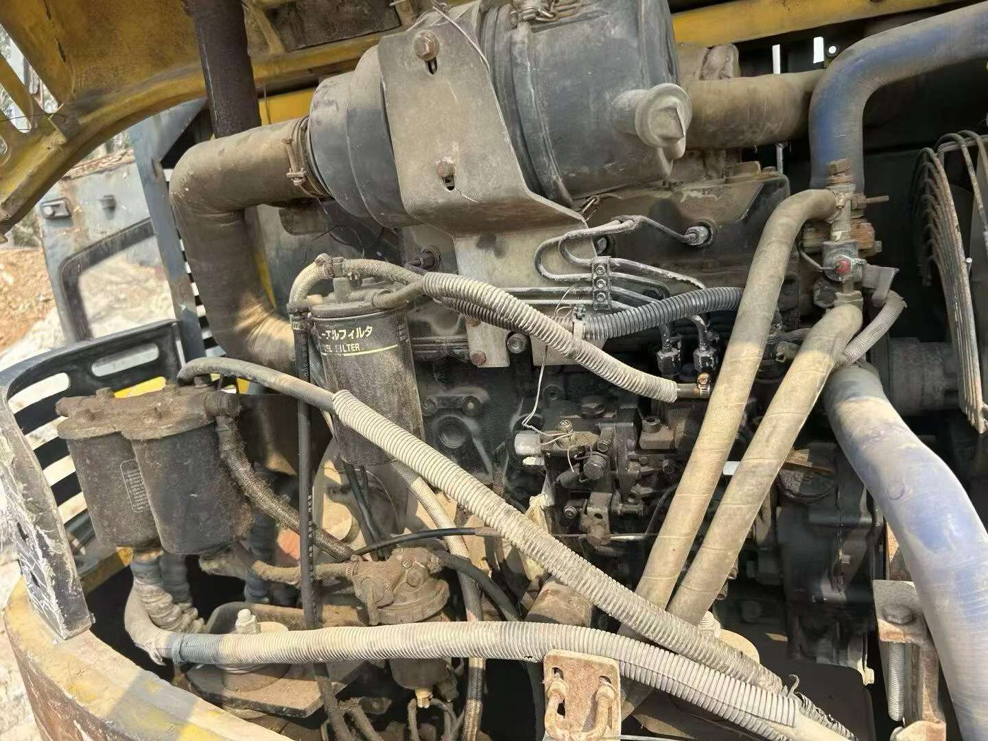 شراء حفارة Caterpillar CT60 مستعملة / 4