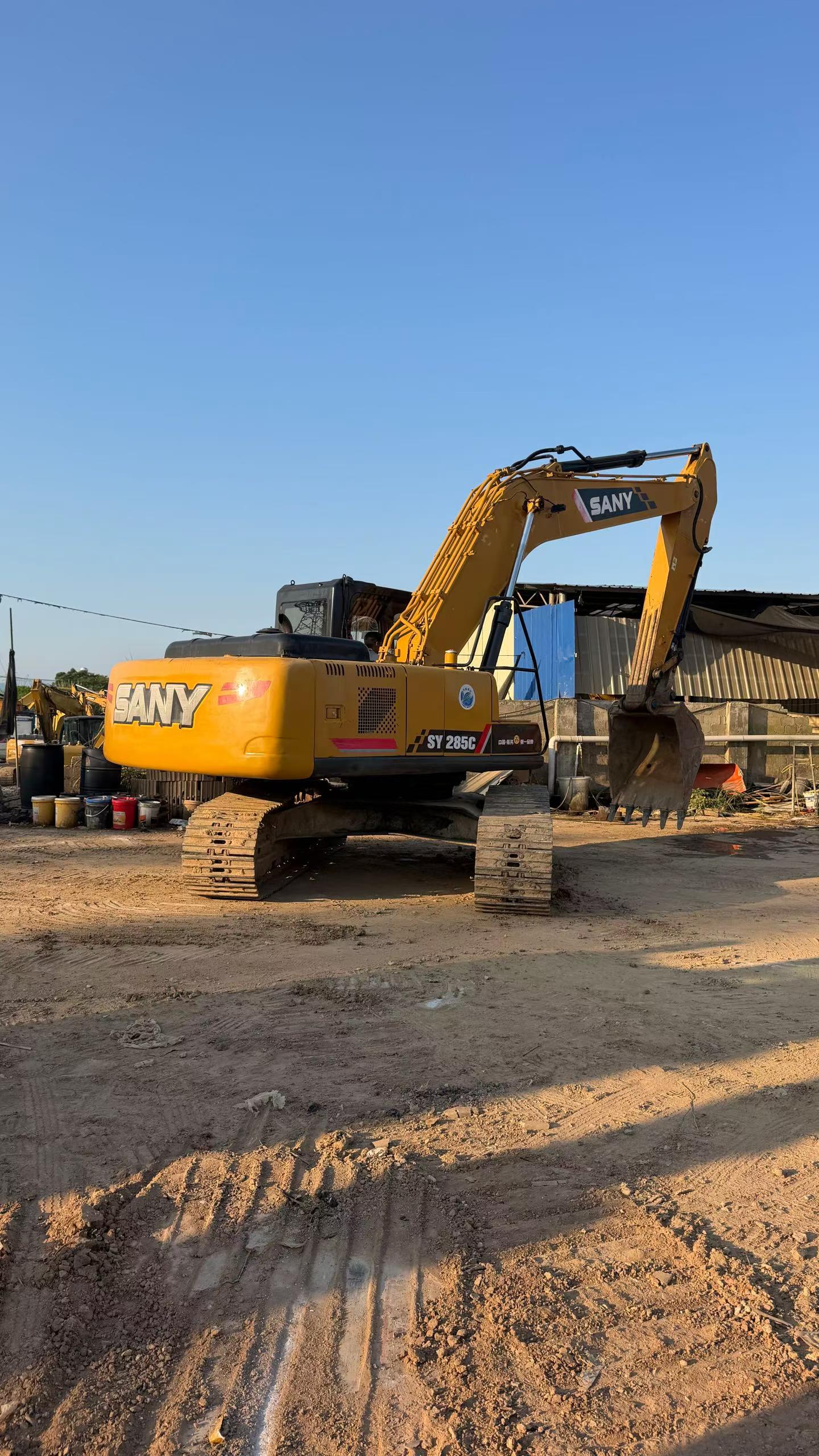 Buy Sany SY215C Used Excavator / 1