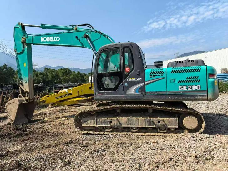 Buy Kobelco SK200 Used Excavator / 1