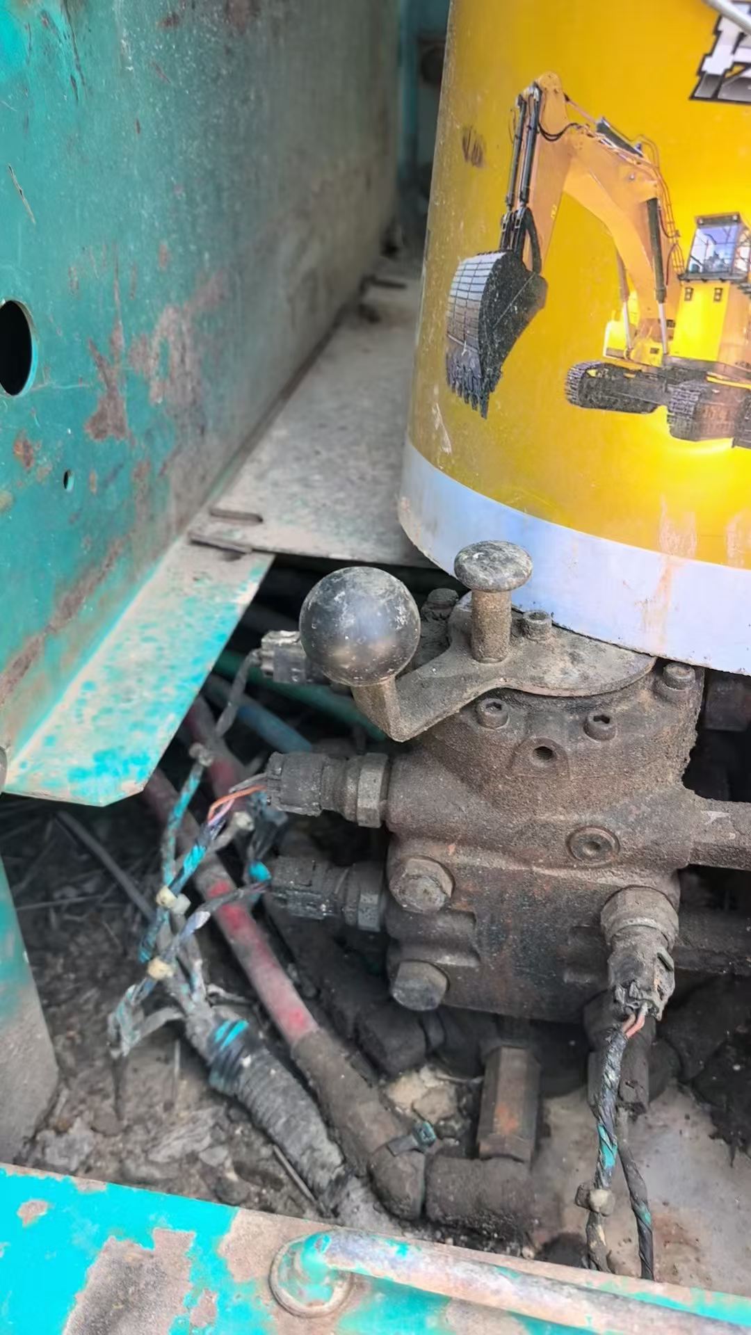 Buy Kobelco SK200-9 Used Excavator / 7 Buy Kobelco SK200-9 Used Excavator / 7