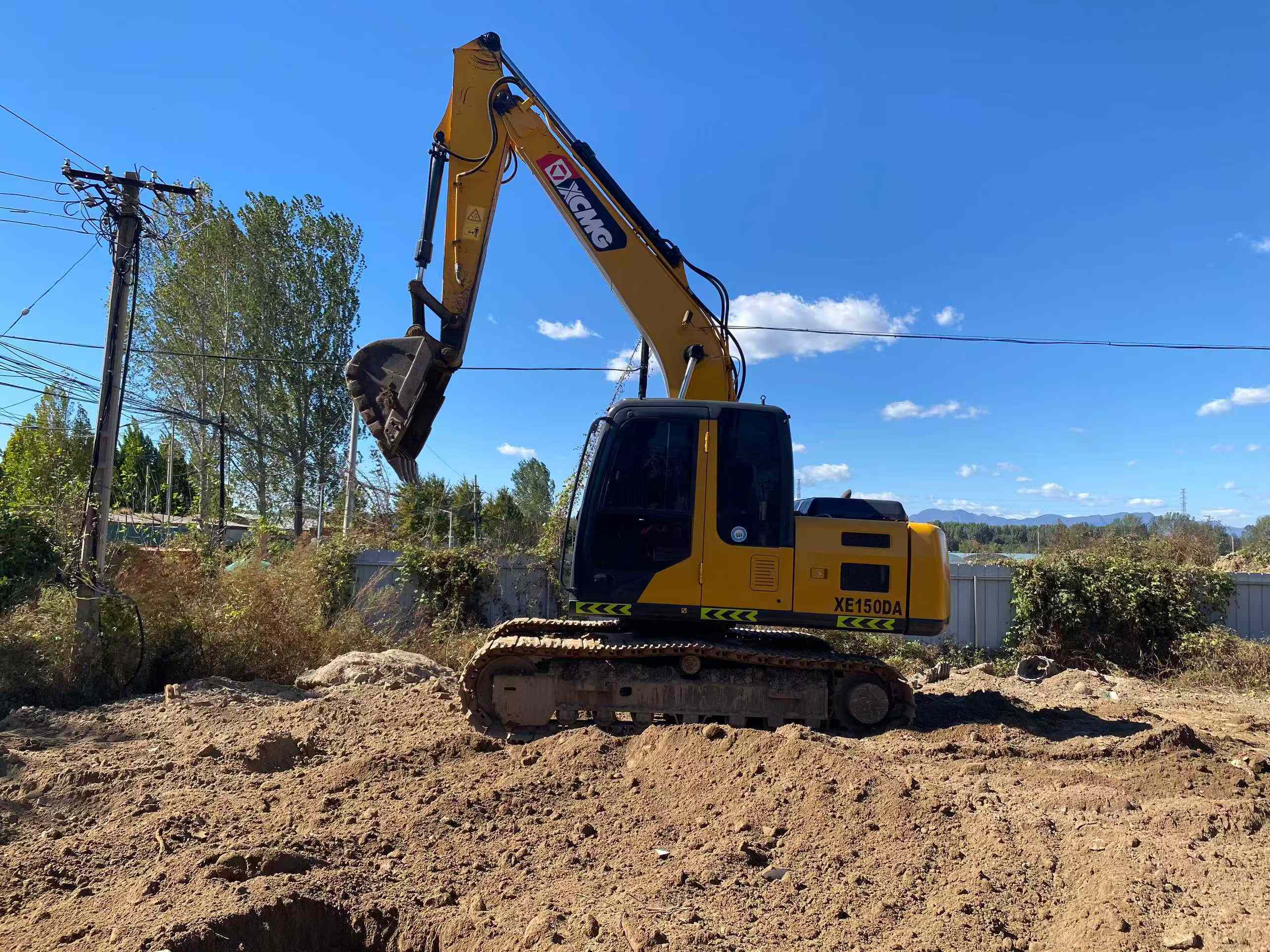 Buy XCMG XE150D Used Excavator / 6