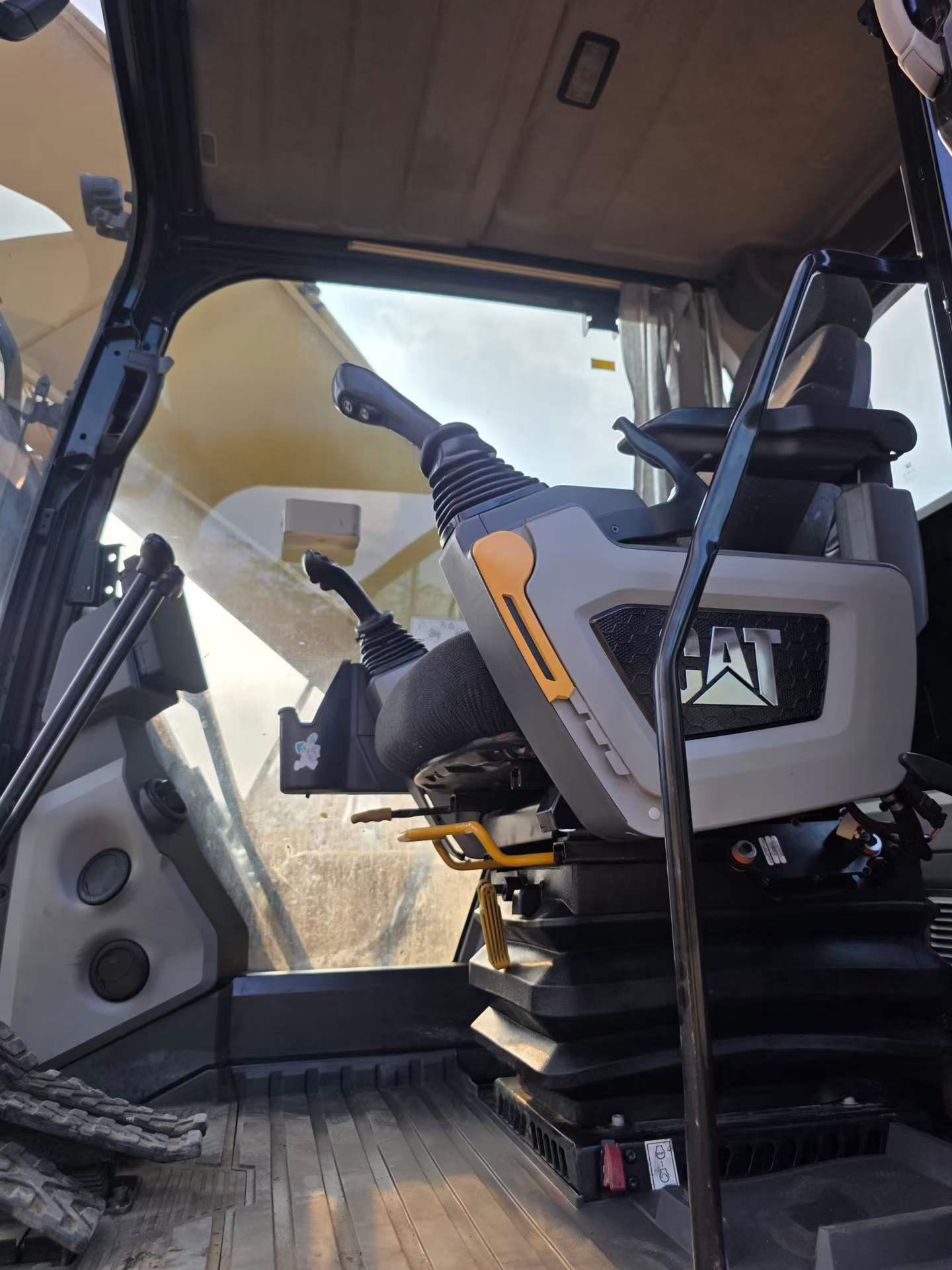 Buy Caterpillar 336E Used Excavator / 4