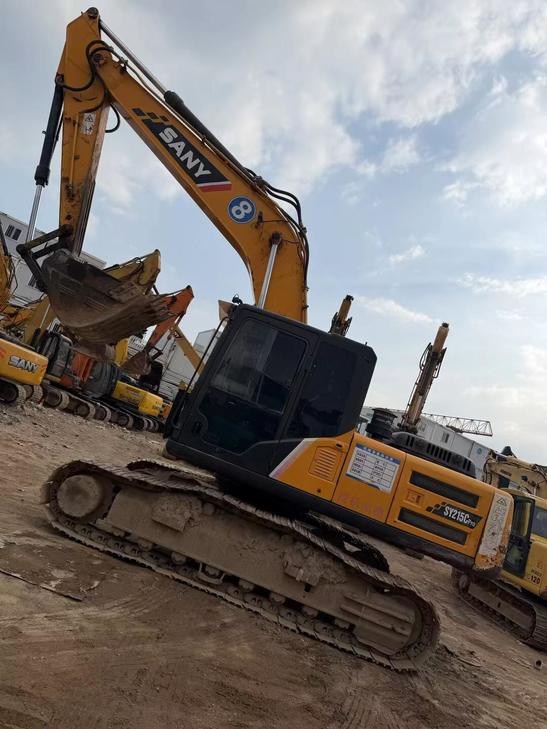 Buy Sany SY215C Used Excavator / 1