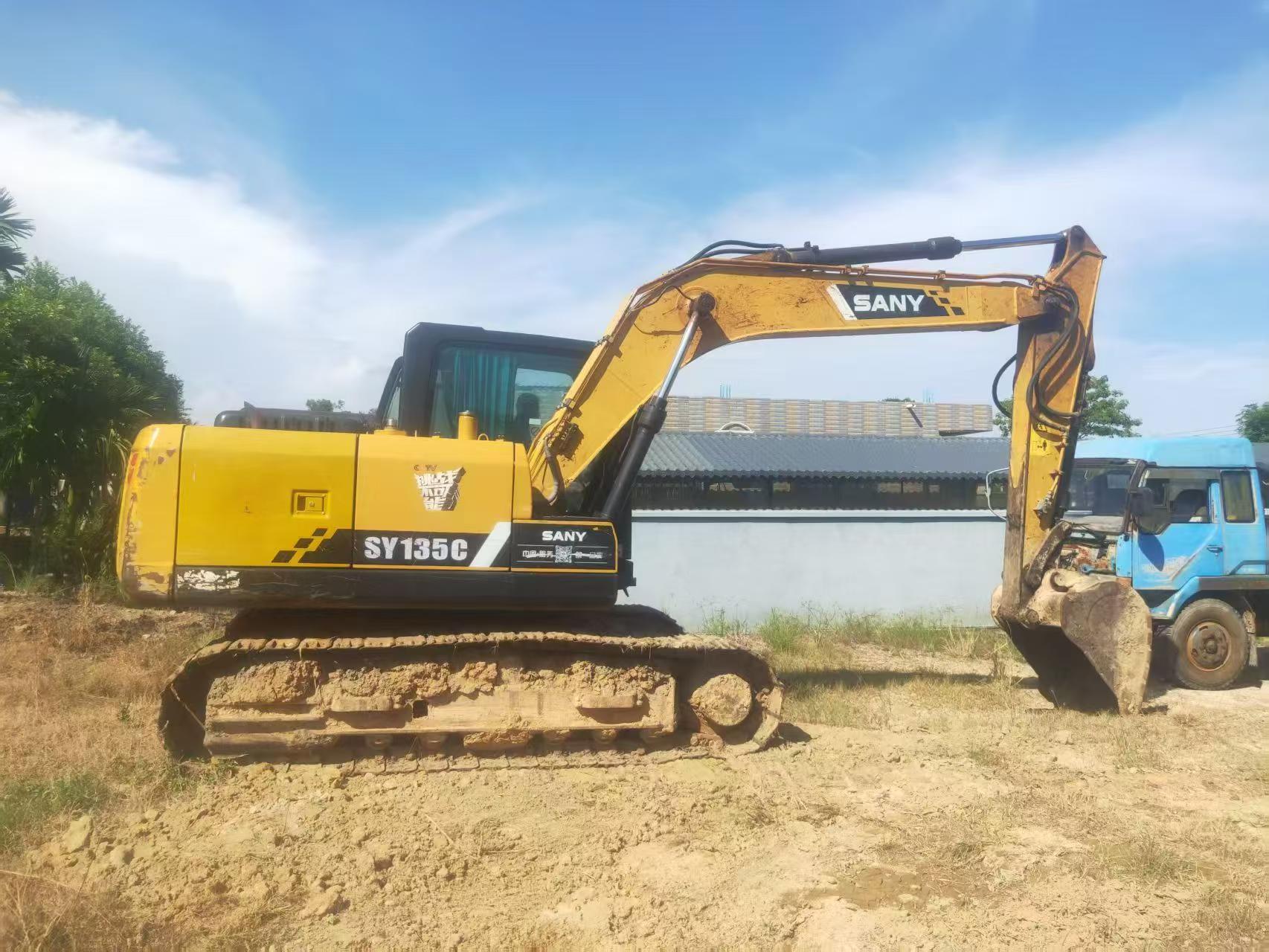 Buy Sany SY135C Used Excavator